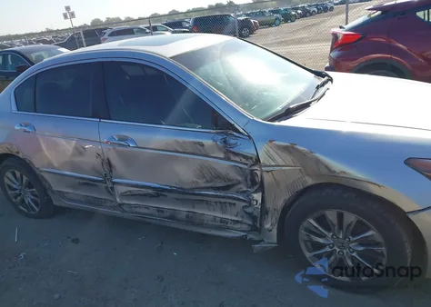 2012 Honda Accord 3.5 Ex-L z USA, uszkodzony, nr VIN 1HGCP3F88CA016700